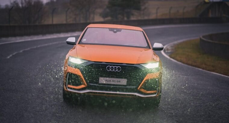 Audi Q8 – The Ultimate Luxury SUV with Sporty Perf